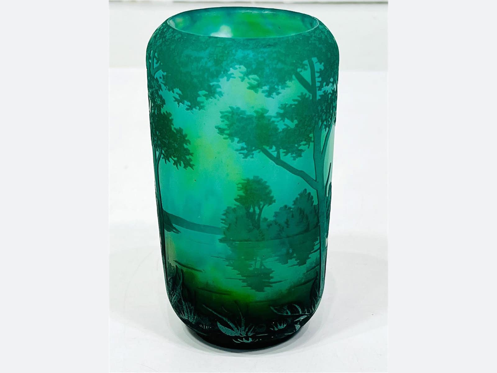 Antique Gallery - Glass